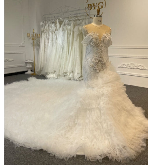 BYG24-6 LUXURY MERMAID WEDDING DRESS WITH BUBBLE HEM WITH 1.5 METERS - Image 6