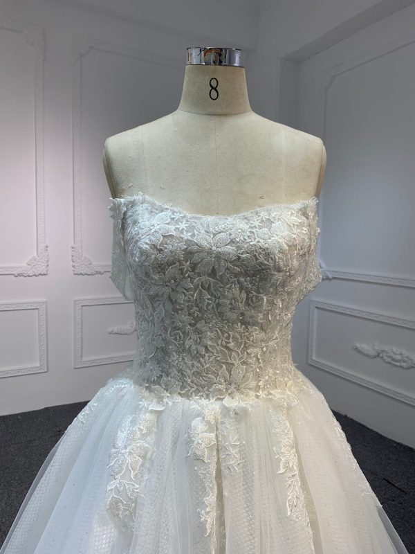 BYG#Y2312 HOT SALING LACE BEADING A-LINE WEDDING DRESS - Image 4