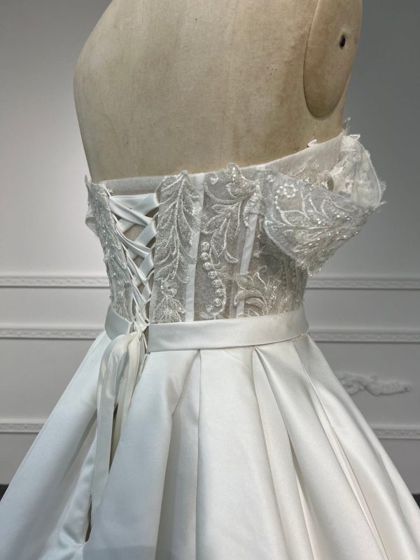 BYG#Y2315 HOT SALING LACE BEADING AND Premium satin A-LINE WEDDING DRESS - Image 5