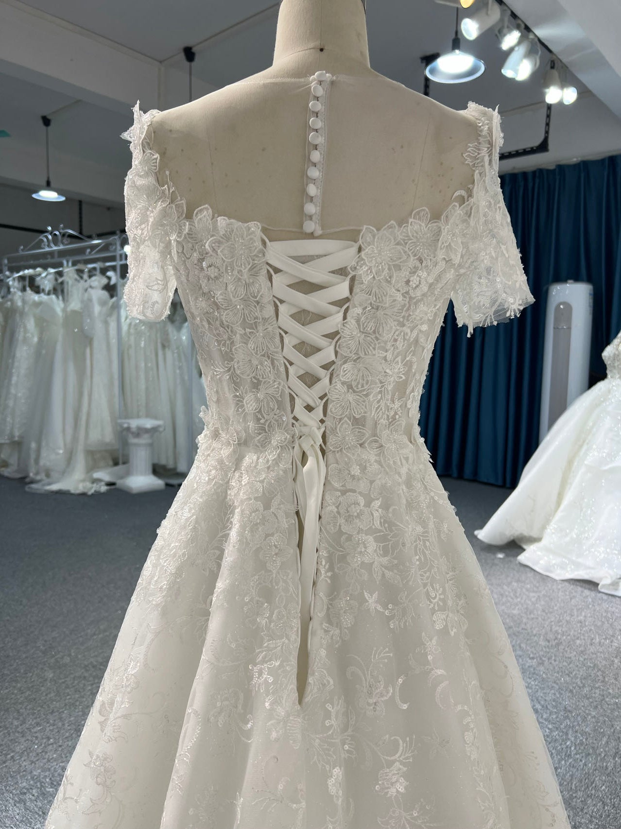 BYG#Y2325 Short-sleeved 3D lace flowers, luxurious beading, A-line - Image 5