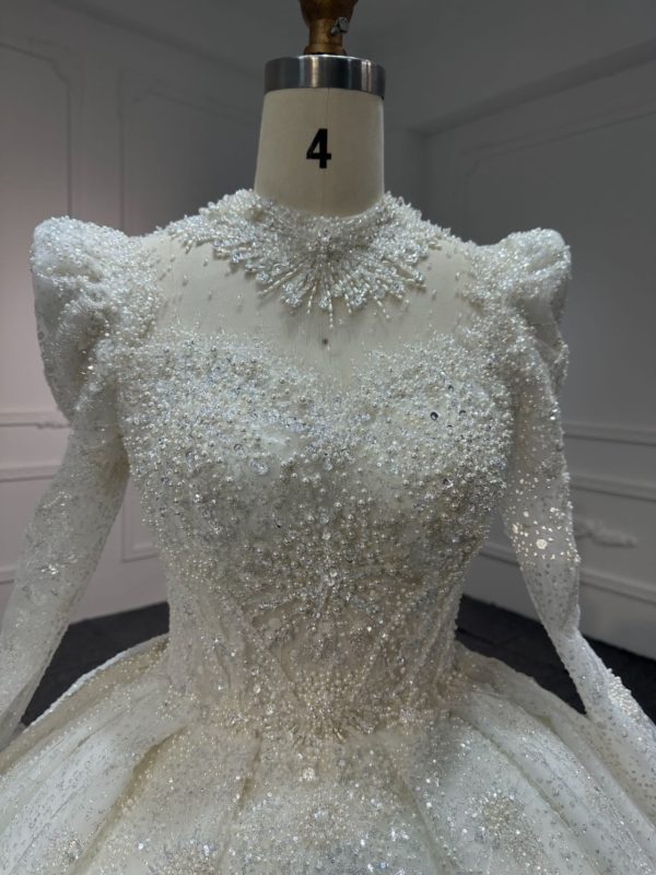 BYG#Z317-3 FULL LACE IVORY LONG SLEEVES WEDDING GOWN WITH 100CM TAIL - Image 6