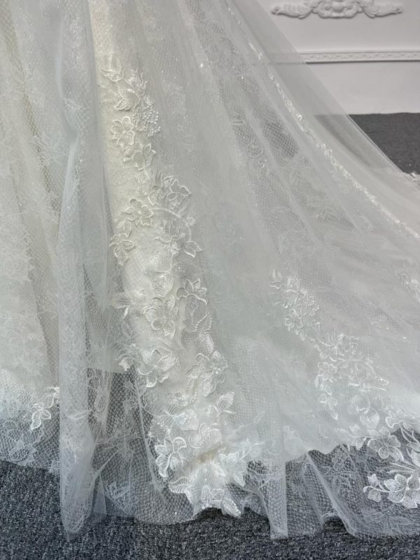 BYG#AH606 OFF THE SHOULDER LACE SWEETHEART MERMAID WEDDING DRESS - Image 5