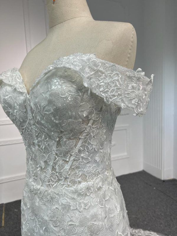 BYG#AH606 OFF THE SHOULDER LACE SWEETHEART MERMAID WEDDING DRESS - Image 4