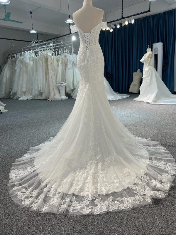 BYG#AH606 OFF THE SHOULDER LACE SWEETHEART MERMAID WEDDING DRESS - Image 6