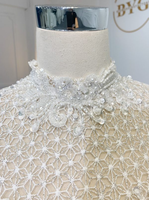 Z050 Vintage Luxury Heavy Beading Ball Gown - Image 5