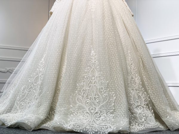 Z050 Vintage Luxury Heavy Beading Ball Gown - Image 7