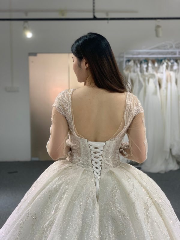 BYG luxury glitter long sleeves wedding dress - Image 5