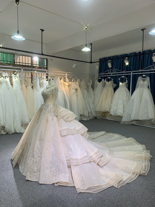 BYG luxury stunning heavy beadings wedding dress with cathedral train - Image 5