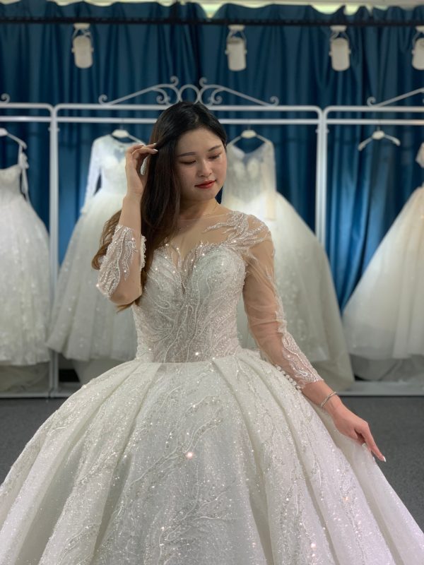 BYG luxury glitter long sleeves wedding dress - Image 6