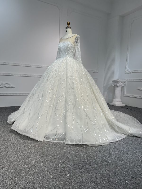 BYG-#Z301Long-sleeved hand-stitched pearl sequins large canopy long tail wedding dress - Image 6