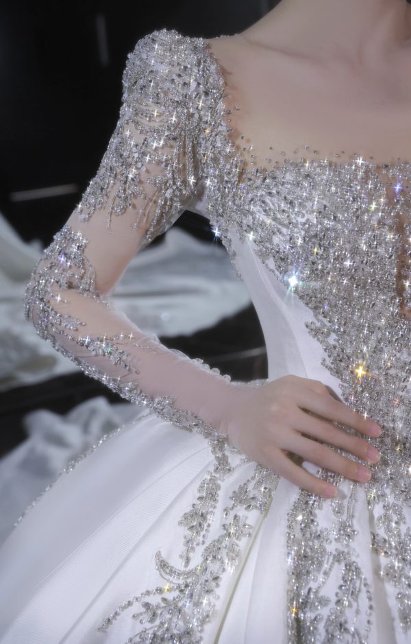 Lace Wedding Dress - Image 7