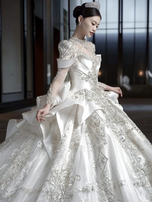Mermaid Wedding Dress - Image 4