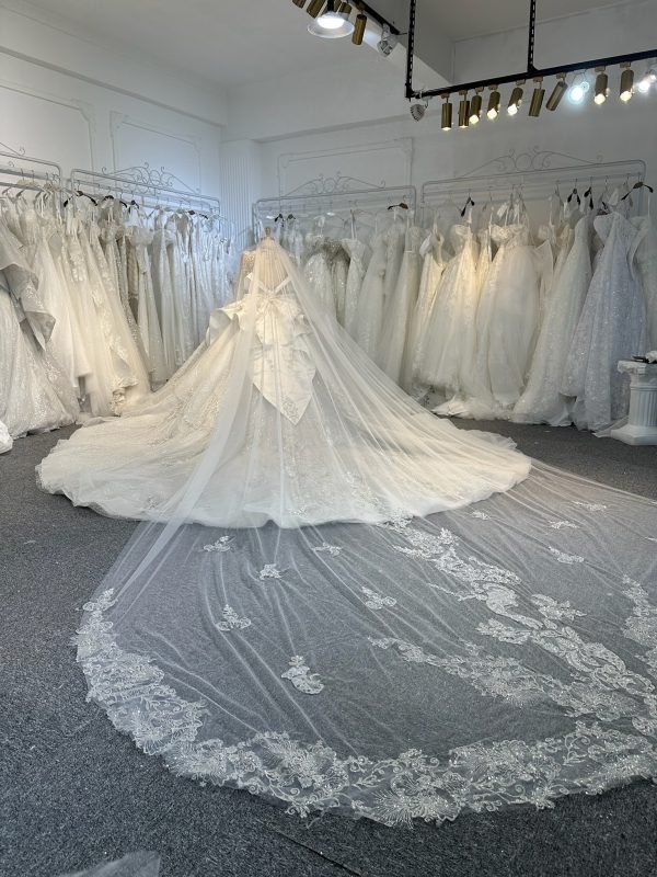 Mermaid Wedding Dress - Image 5