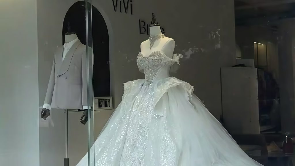 select elegant wedding dress